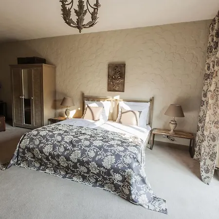 Za Murem מלון דירות פוזנן