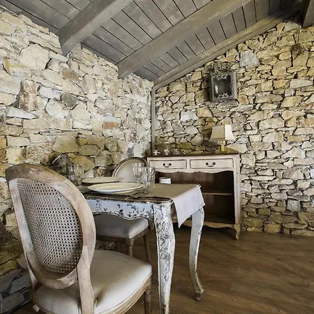 Za Murem מלון דירות פוזנן