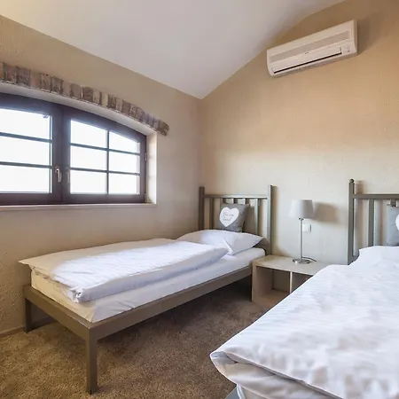 Apartmanhotel Za Murem