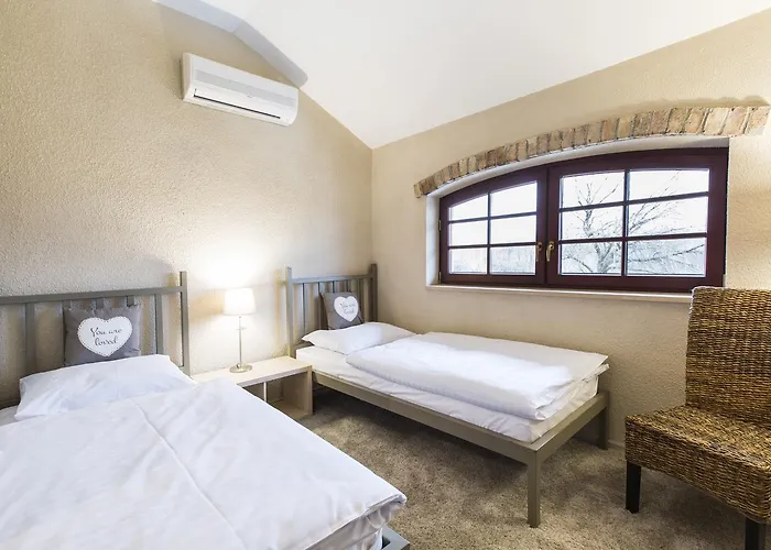 Za Murem 3* بوزنان