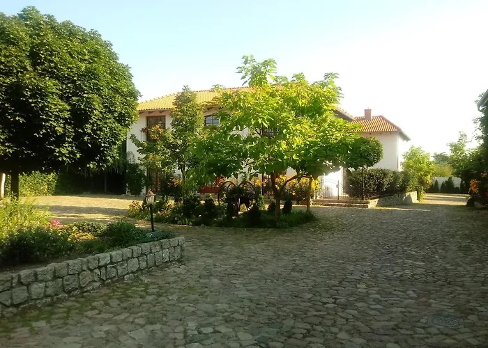 Za Murem アパートホテル 3*